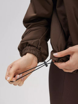 Ветровка демисезонная