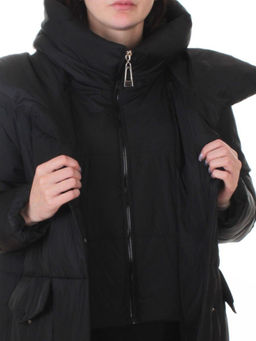 Z24-830 BLACK Куртка зимняя женская оверсайз (200 гр. тинсулейт)