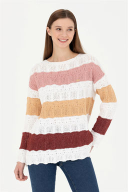 Женский свитер с круглым вырезом и каменным узором Неожиданная скидка в корзине