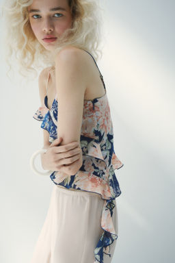 Top de volantes con tirantes finos - H&m фото 3