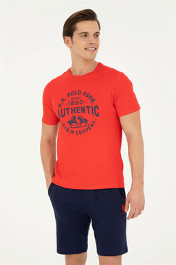 Мужская красная футболка