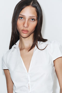 CAMISA ENTALLADA FRUNCES / Blanco - Zara фото 3