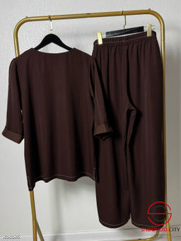 Костюм женский (блузка и штаны)