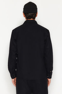 TRENDYOL MAN Siyah Relaxed Fit Kase C?t C?t Kapamal? K?sl?k Dokulu Ceket Gomlek TMNAW24GO00050 - Trendyolmilla фото 6