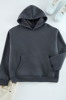 Antrasit Oversize/Genis Kesim S?rt? Nak?s Detayl? Kapusonlu Sweatshirt TMNAW25SW00142