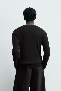LIMITED EDITION WOOL V-NECK JUMPER - Zara фото 3