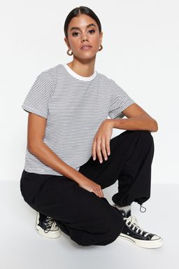 Siyah Ekru Cizgili Kal?n Pamuklu Basic Regular/Normal Kal?p Orme T-Shirt TWOSS23TS00043