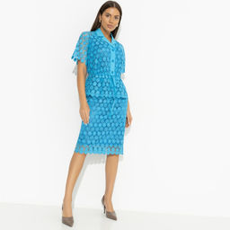 Костюм с юбкой из кружева на подкладе, Кружева и тайны