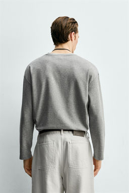 CAMISETA ACABADOS DOBLES CONTRASTE / Gris vigor? - Zara фото 3