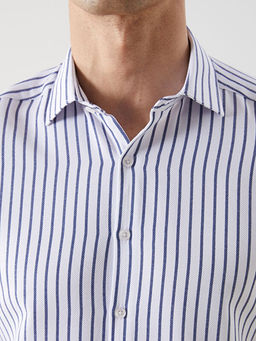 Slim Fit ?izgili Erkek G?mlek