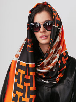 Большой, мягкий, тонкий и очень нежный двусторонний палантин