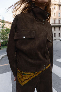 OVERSIZE FAUX SUEDE BOMBER JACKET - Zara фото 5