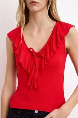 Ekru Fitted/Vucuda Oturan V Yaka Volanl?/F?rf?rl? Yumusak Orme Bluz TWOSS26BZ00359 - Trendyolmilla фото 9