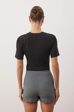 Gri Fiyonk Detayl? Y?rtmacl? Mini Dokuma Sort Etek TWOAW25SR00021