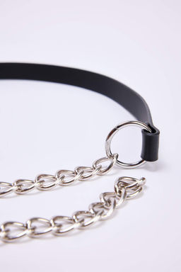 Siyah Zincir Detayl? Kad?n Kemer TWOAW26KE00025