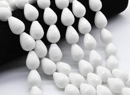 Бусины из агата белого имитация капля гр.15*20мм, 40см, 20 бусин Радуга камня