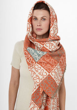 в составе ШЕРСТЬ и КАШЕМИР Большой, мягкий, теплый двусторонний палантин