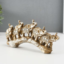 Фигурка полистоун «Пять слонов на камне в попонах с бахромой», 11×24.5×4.5 см