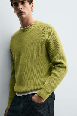 RIBBED TEXTURE SWEATER