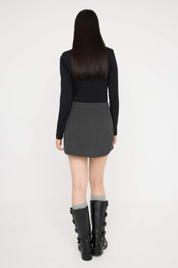 Teen Antrasit Buzgu Detayl? Etek Gorunumlu Mini Sort & Bermuda TWOAW26SR00028