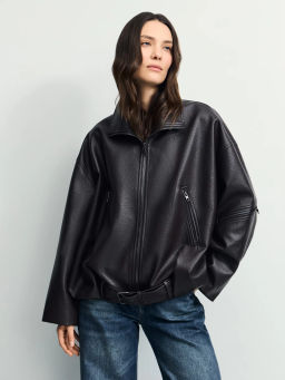 Куртка-бомбер из искусственной кожи с ремнем / Zarina  фото 4