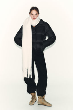 WATER-REPELLENT WINDPROOF FEATHER AND DOWN JACKET WITH HOODIE