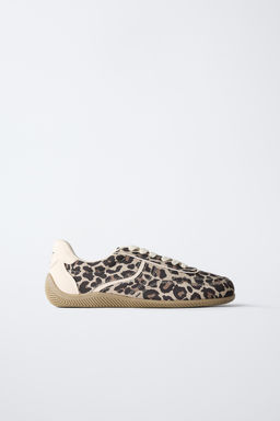 ANIMAL PRINT TRAINERS