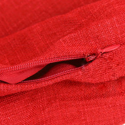 Наволочка декоративная 32х50см "Пуговицы" красный, 2-х сторонняя, искусственная ткань, подкладка-флизелин, на молнии (Китай)