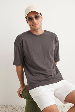 Antrasit Oversize/Geni_ Kesim %100 Pamuklu K_sa Kollu Basic T-Shirt TMNSS22TS0318