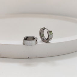 Серьги из стали