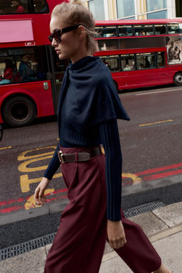 DARTED TROUSERS WITH BELT