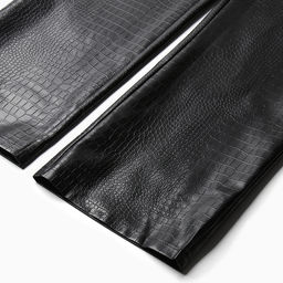 Брюки женские из экокожи прямые MINAKU: Eco leather, чёрные, размер 42