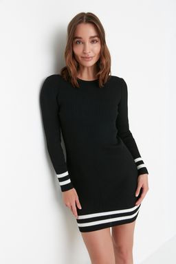 TRENDYOLMILLA Siyah Mini Triko Etek Ucu Cizgili Elbise TWOAW20EL1274  фото 12