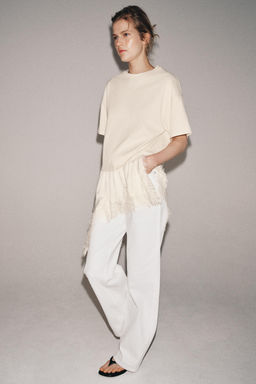 CAMISETA COMBINADA ENCAJE / Crudo