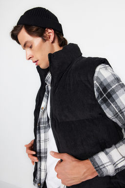 Trendyolmilla Man Siyah Erkek Regular Fit K?sl?k Kadife Yelek TMNAW23YE00013  фото 4
