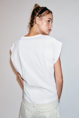 CAMISETA ESCOTE PICO ALGOD?N / Blanco - Zara фото 4