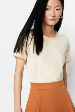 Tas %100 Pamuk Kontrast Dikis Detayl? Basic Bisiklet Yaka Orme T-Shirt TWOSS19AD0085