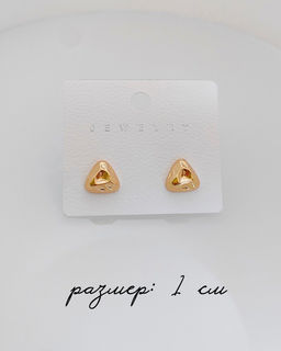 Стильные серьги