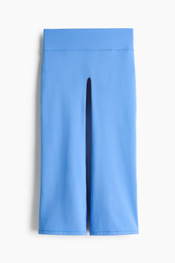 Leggings capri de deporte con SoftMove Flared
