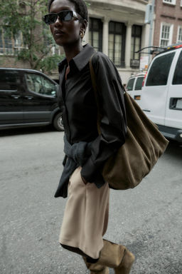 POPLIN SHIRT WITH WAIST PLEATS - Zara фото 4