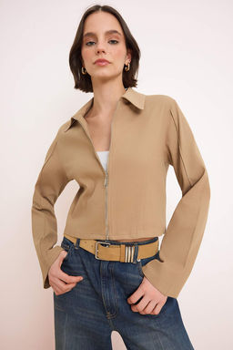 Bej Fermuarl_ V_cuda Oturan/Fitted Gabardin Mevsimlik _nce Ceket TWOSS26CE00033 - Trendyolmilla фото 6