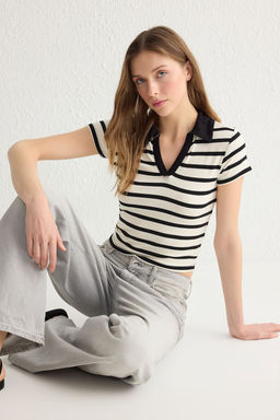 Trendyolmilla Siyah Duz Fitted/Vucuda Oturan Polo Yaka Orme Bluz TWOSS25BZ00003  фото 27