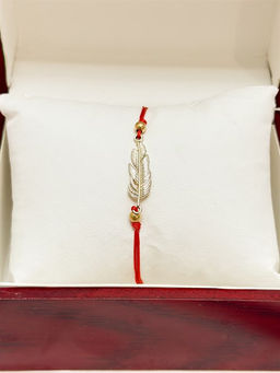 Красная нить "Золотое перо"