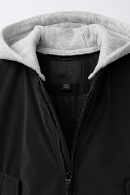 CAZADORA BOMBER ENGOMADA CAPUCHA FELPA DESMONTABLE / Negro - Zara фото 10