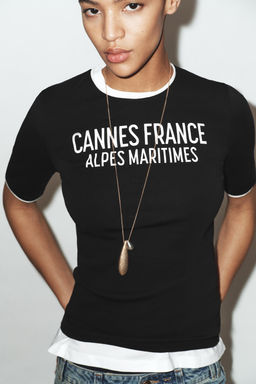 CAMISETA TEXTO VIVOS CONTRASTE / Negro - Zara фото 4