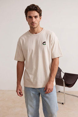 Bej Oversize/Geni_ Kal_p Mantar Nak__l_ %100 Pamuk T-Shirt TMNSS26TS00047