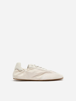 Zapatillas de ante y nailon