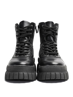 Ботинки женские Ионесси