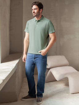 Футболка-поло из фактурного трикотажа