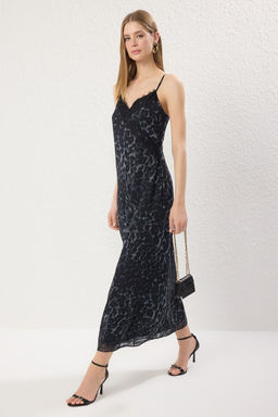 Trendyolmilla Siyah Animal Duz Kesim Dantel Detayl? Maxi Dokuma Elbise TWOSS25EL00711  фото 6
